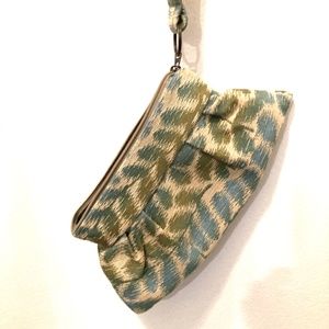 Maruca Small Handmade Wristlet